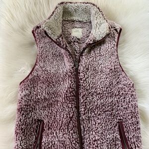 🚫SOLD🚫 Raspberry colored Sherpa vest